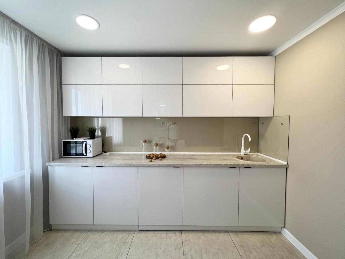 Luxury Apartments Pavlodar Luaran gambar
