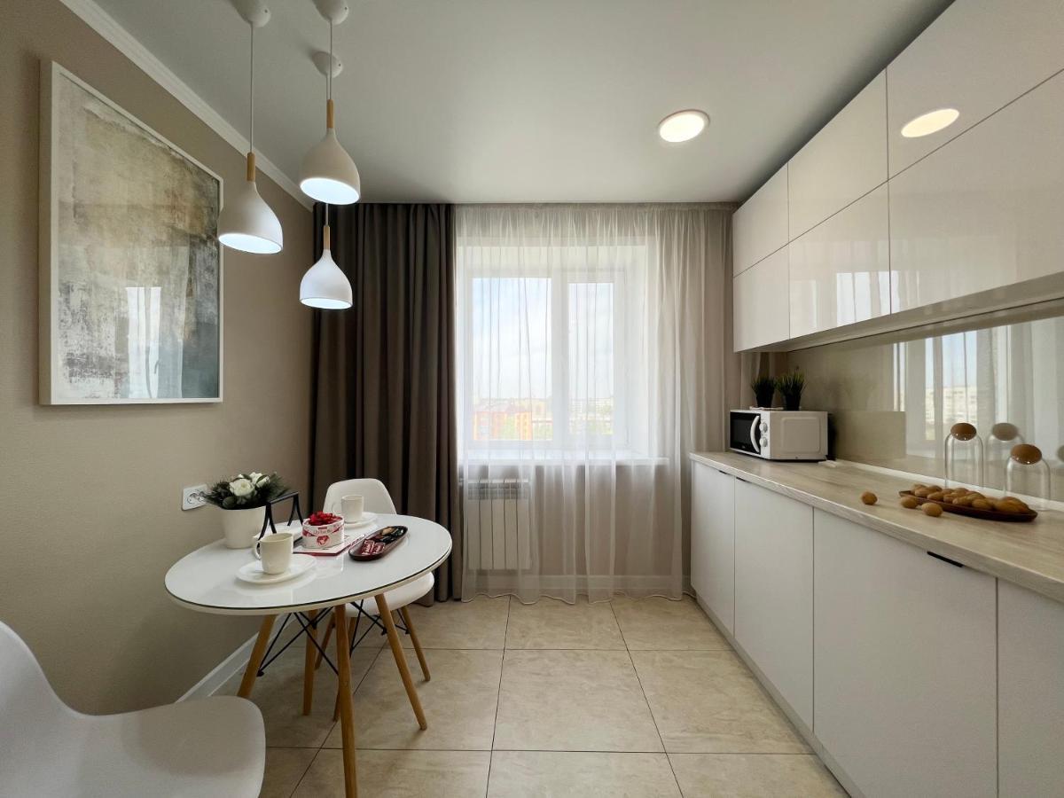 Luxury Apartments Pavlodar Luaran gambar
