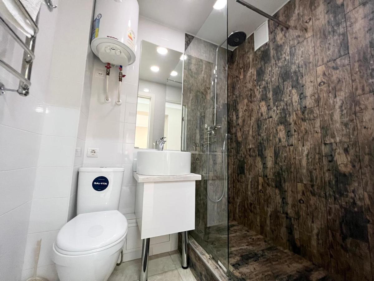 Luxury Apartments Pavlodar Luaran gambar